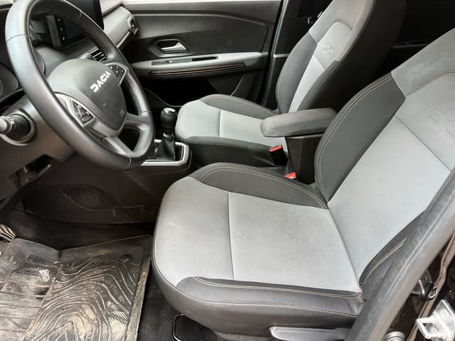 Dacia Jogger FRONT_SEAT