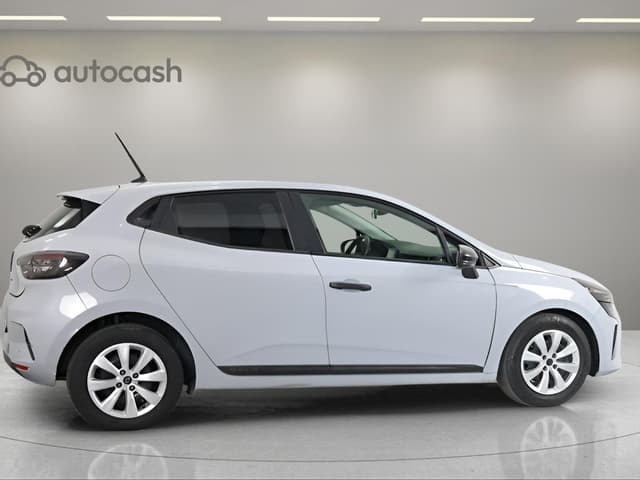 Renault Clio RIGHT