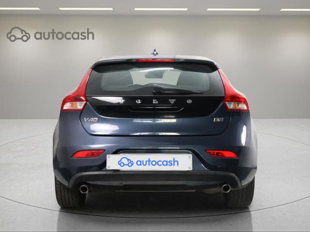 Volvo V40 REAR