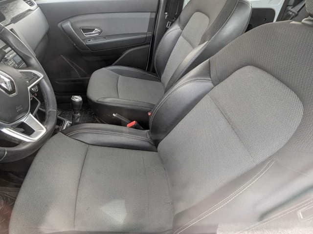 Renault Express FRONT_SEAT