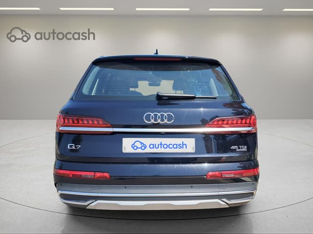 Audi Q7 REAR