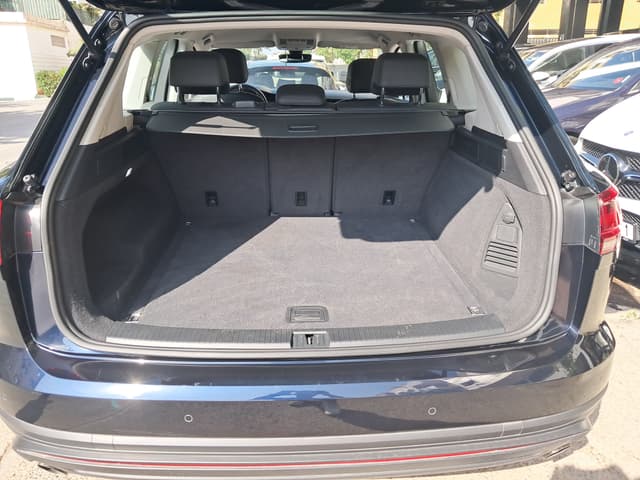 Volkswagen Touareg TRUNK