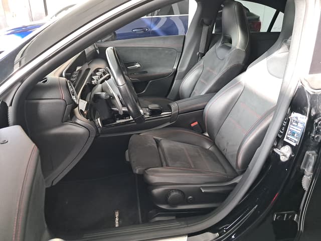 Mercedes CLA Coupé FRONT_SEAT