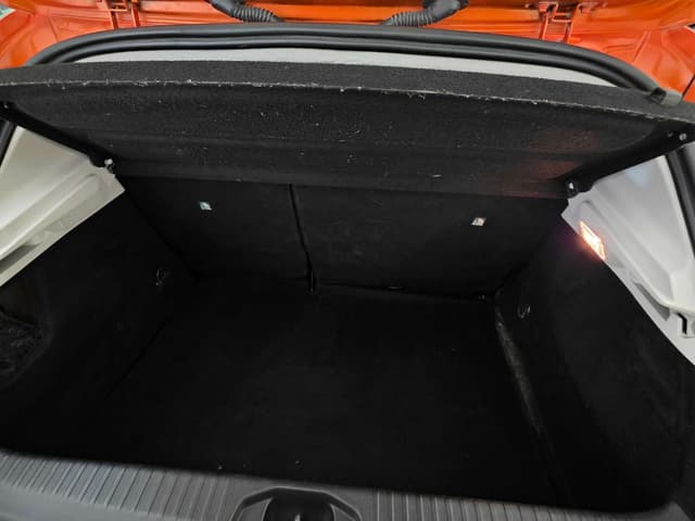 Renault Clio TRUNK