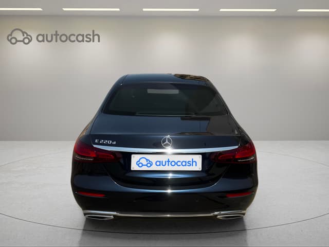 Mercedes Classe E REAR