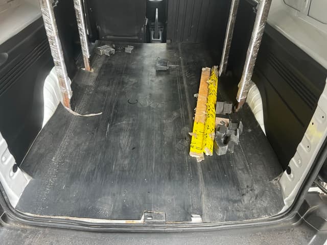 Peugeot Partner REAR_SEAT