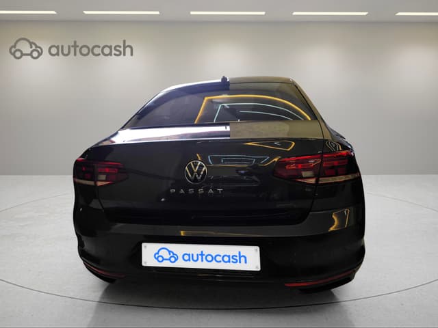 Volkswagen Passat REAR