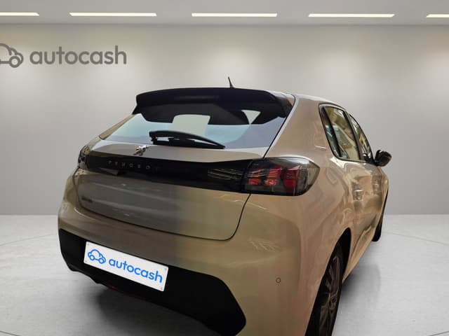 Peugeot 208 RIGHT