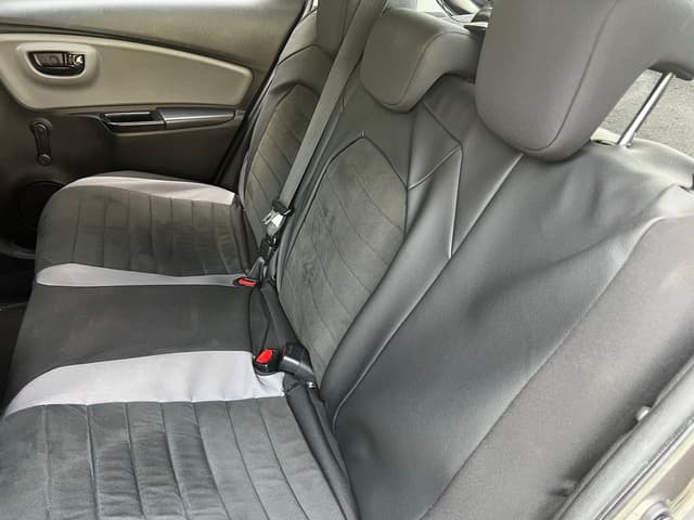 Toyota Yaris REAR_SEAT