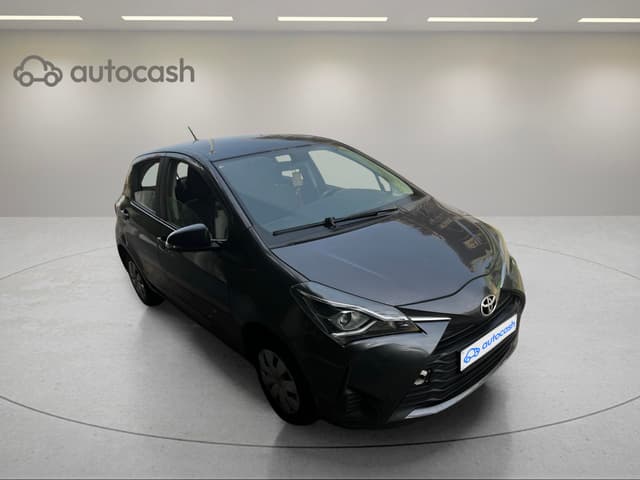 Toyota Yaris RIGHT