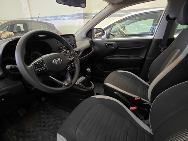 Hyundai Grand i10 FRONT_SEAT
