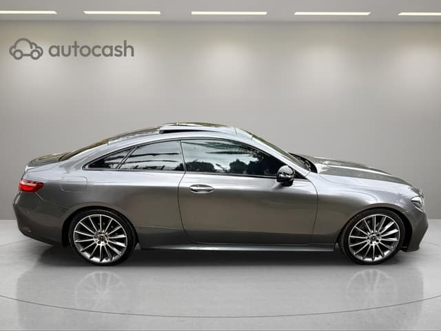 Mercedes Classe E Coupé RIGHT