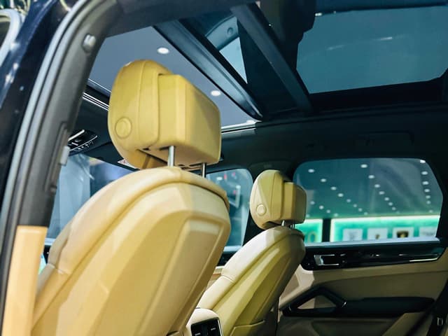 Porsche Cayenne ADDITIONAL