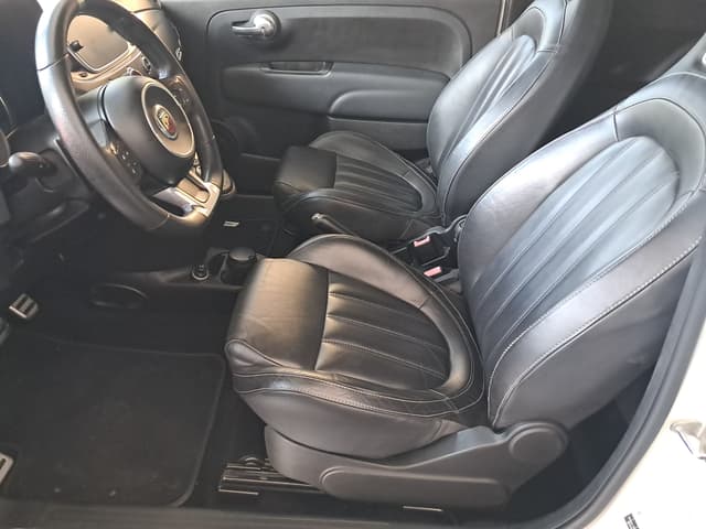 Abarth 595 FRONT_SEAT