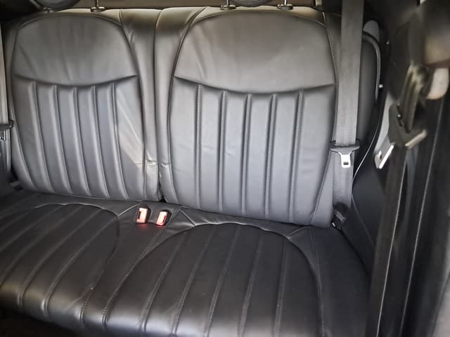 Abarth 595 REAR_SEAT
