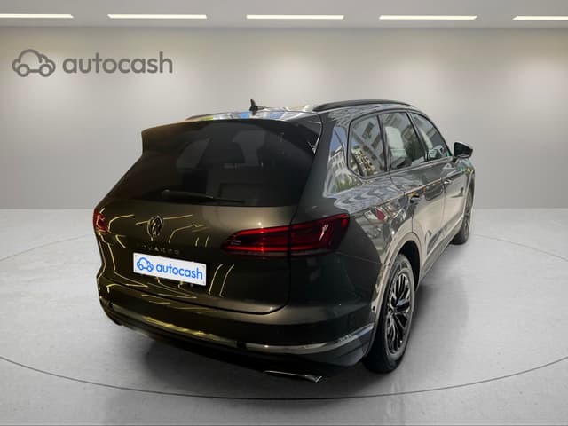 Volkswagen Touareg LEFT