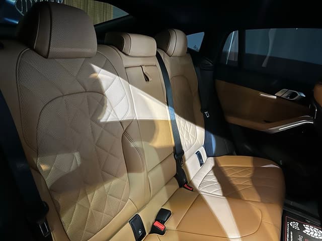 Bmw X6 REAR_SEAT