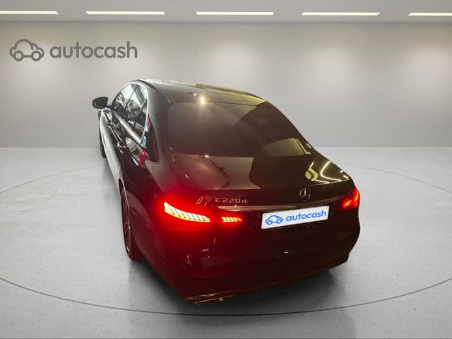 Mercedes Classe E REAR