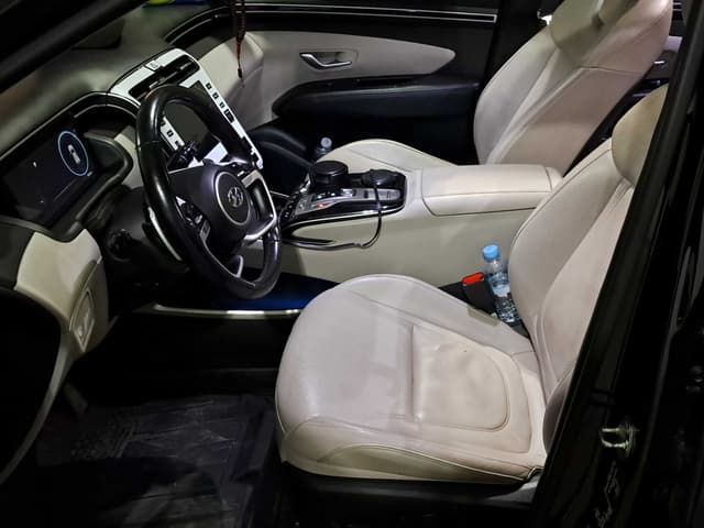 Hyundai Tucson FRONT_SEAT
