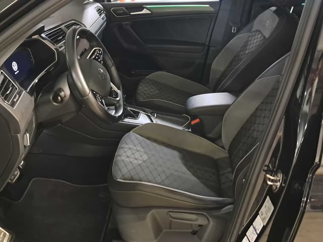 Volkswagen Tiguan FRONT_SEAT