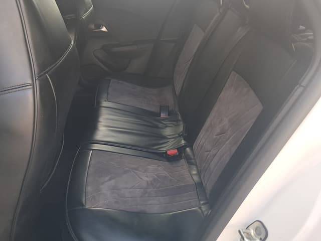 Opel Corsa REAR_SEAT