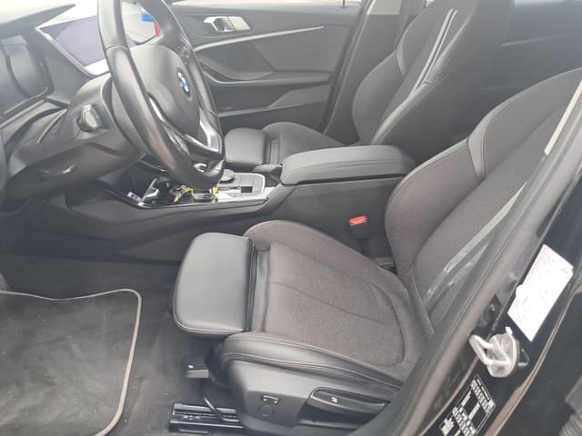Bmw Série 1 FRONT_SEAT