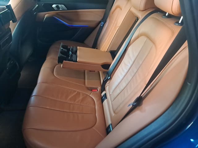 Bmw X5 REAR_SEAT