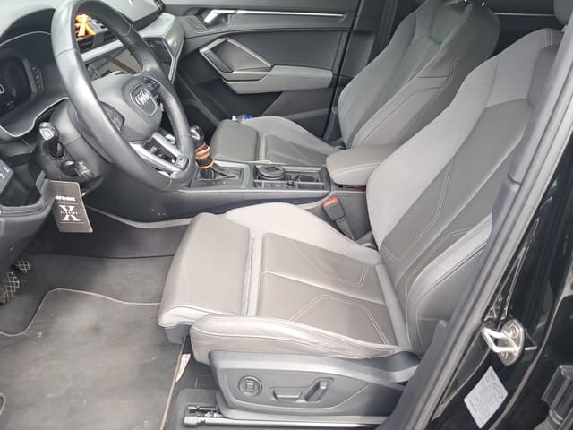 Audi Q3 FRONT_SEAT