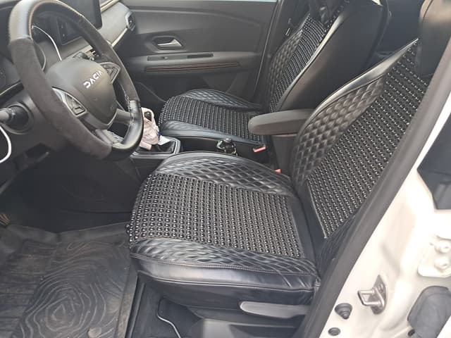 Dacia Sandero FRONT_SEAT