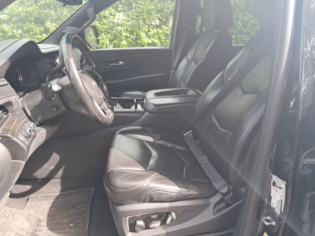 Cadillac Escalade FRONT_SEAT