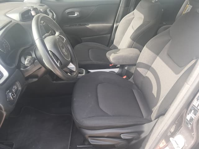 Jeep Renegade FRONT_SEAT