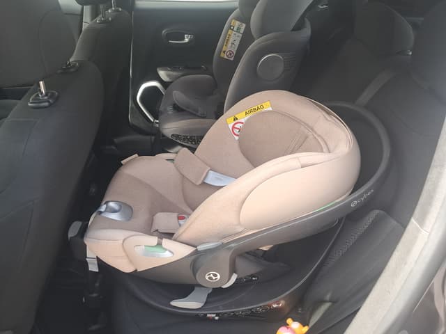 Jeep Renegade REAR_SEAT