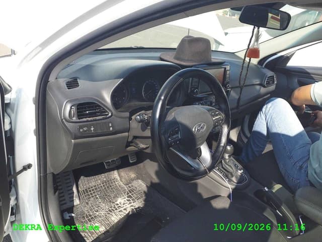 Hyundai i30 FRONT_SEAT