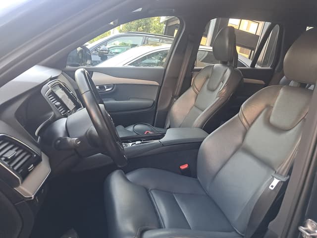 Volvo XC90 FRONT_SEAT