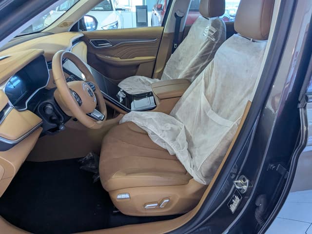 Mg Marvel R FRONT_SEAT