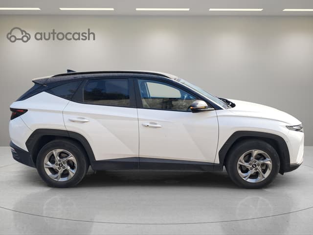 Hyundai Tucson RIGHT