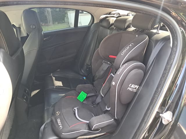 Jaguar XE REAR_SEAT