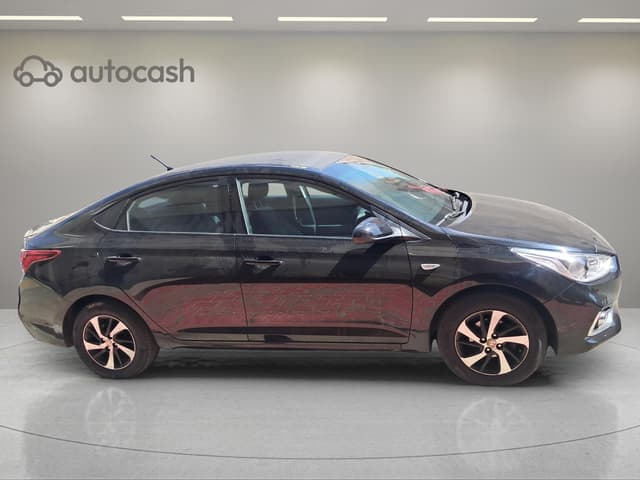 Hyundai Accent RIGHT