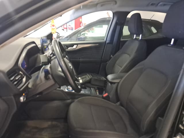 Ford Kuga FRONT_SEAT