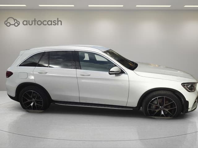 Mercedes GLC RIGHT