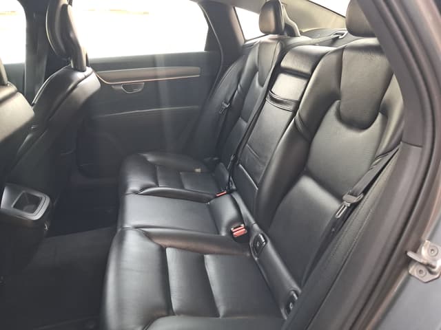 Volvo S90 REAR_SEAT