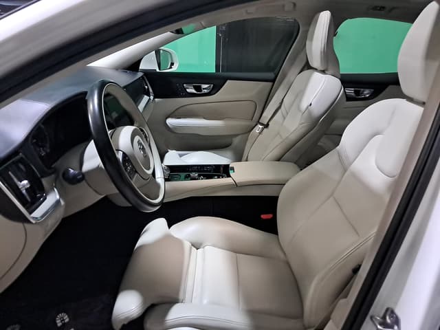Volvo S60 FRONT_SEAT