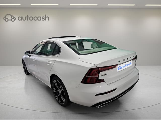 Volvo S60 LEFT