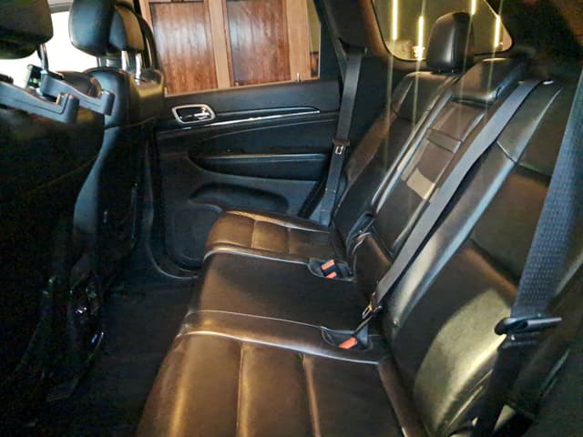 Jeep Grand Cherokee REAR_SEAT