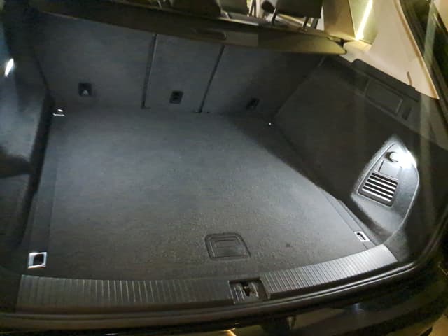 Volkswagen Touareg TRUNK