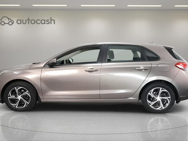 Hyundai i30 LEFT