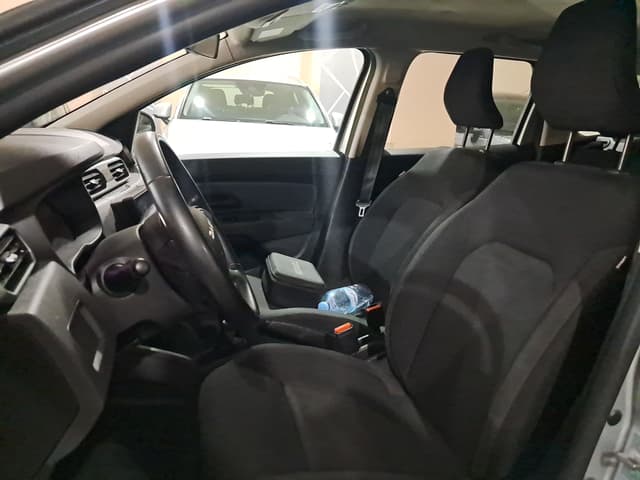 Dacia Duster FRONT_SEAT