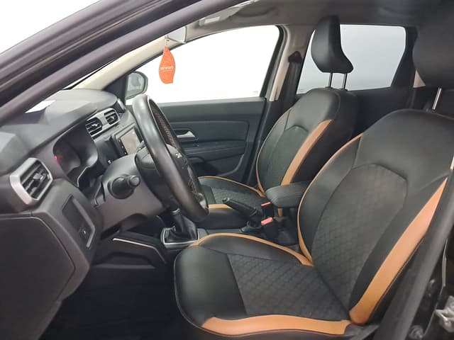 Dacia Duster FRONT_SEAT