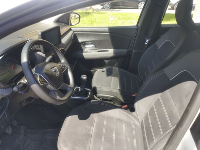 Dacia Logan FRONT_SEAT