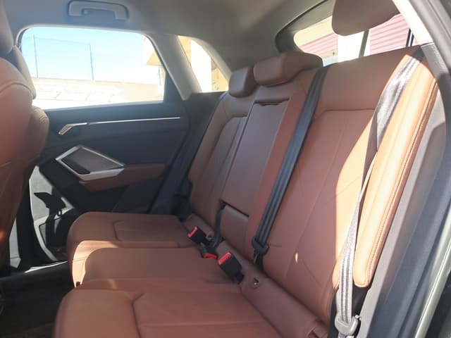 Audi Q3 REAR_SEAT